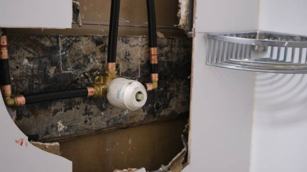 istock Water pipes in the shower that are being repaired. 1627100297