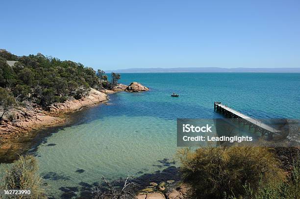 Angra De Freycinet - Fotografias de stock e mais imagens de Austrália - Austrália, Baía, Beira d'Água