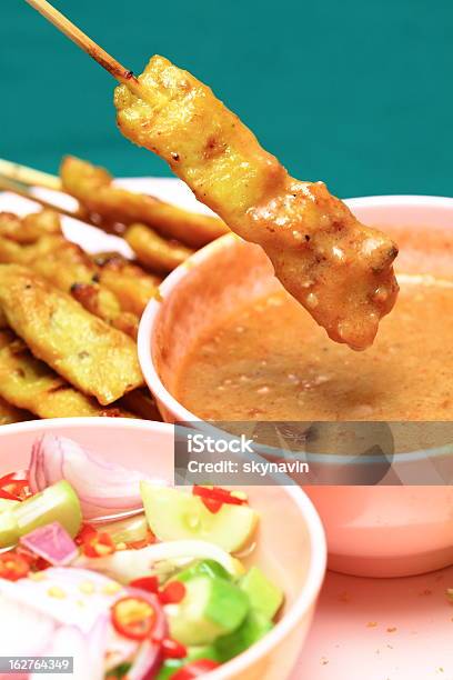 Foto de Satay De Carne Suína Grelhado e mais fotos de stock de Cobertura para sobremesa - Cobertura para sobremesa, Comida, Comida Doce