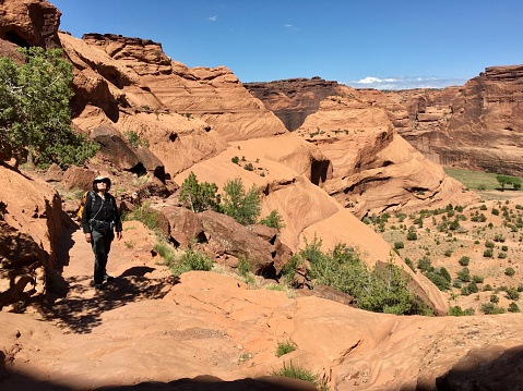It took us about two hours round trip (2.5 miles) to hike 600 feet down on the switchback trail to the amazing White House Ruin in Canyon de Chelly, Chinle, Arizona. This is the only self-guided trail in Canyon de Chelly National Monument - visitors must have a guide to hike beyond the White House Ruin.