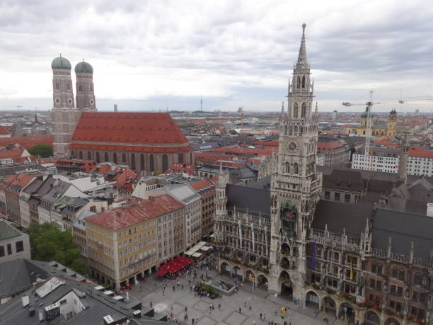 istock Frauenkirche and new city hall 1628064299