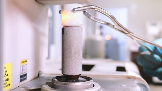 Determination of carbon and sulfur in inorganic materials using the combustion technique.