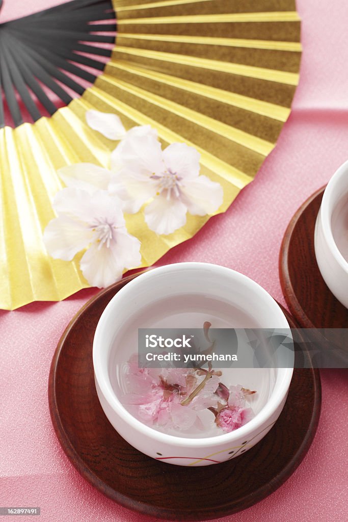 Kwiat wiśni herbaty i japoński Wachlarz składany - Zbiór zdjęć royalty-free (Barwne tło)
