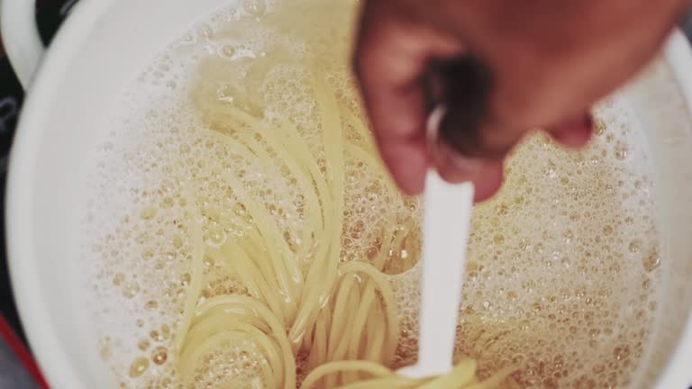 Close up shot of boil spaghetti