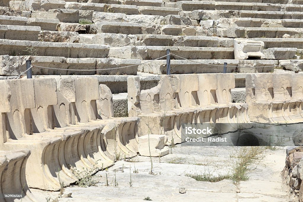 大理石の thrones の劇場ディオニサス - アテナイのアクロポリスのロイヤリティフリーストックフォト