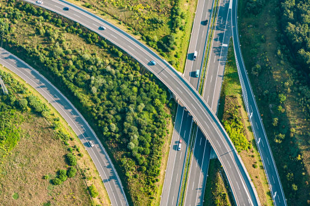 istock Aerial view on highway traffic 1629293836