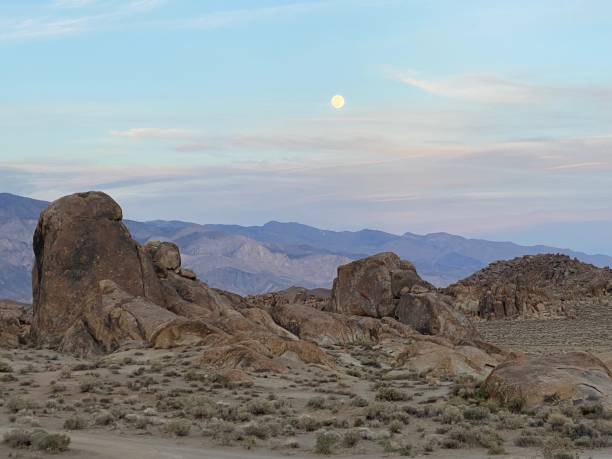 istock Alabama Hills, California 1629528144