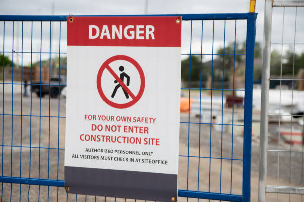 istock Warning sign at a construction site to restrict entry of people. 1629529572