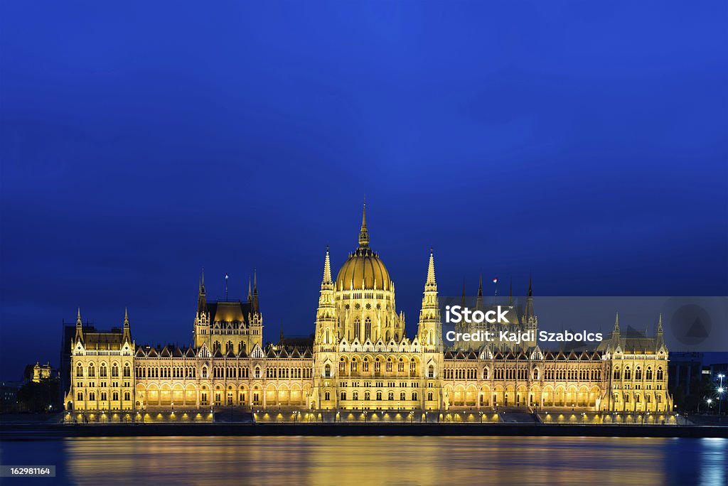 Węgierski parlament - Zbiór zdjęć royalty-free (Architektura)