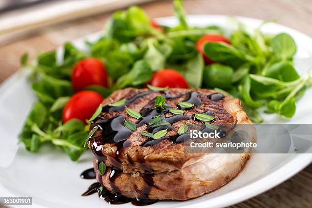牛肉のフィレミックスサラダ - おかず系のストックフォトや画像を多数ご用意 - おかず系, みずみずしい, クローズアップ