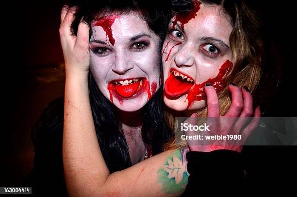 Zombie Mädchen Stockfoto und mehr Bilder von Übersinnliches - Übersinnliches, Aggression, Angst