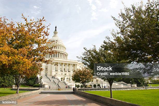 Капитолий Здание Вашингтон Округ Колумбия В Осенний — стоковые фотографии и другие картинки Вашингтон округ Колумбия