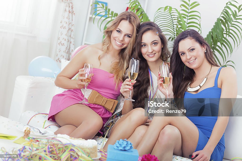 Ragazza di compleanno - Foto stock royalty-free di 20-24 anni