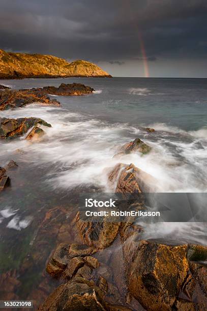 Regenbogen Über Dem Hügel Stockfoto und mehr Bilder von Meer - Meer, Skane, Bedeckter Himmel