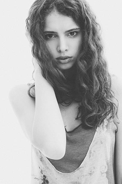 istock Dreamy girl 163021318