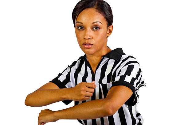 african american femme arbitre portant un uniforme rayées - sex symbol referee women adult photos et images de collection