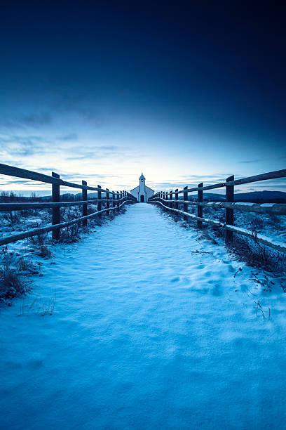 zima church - steeple outdoors vertical alberta zdjęcia i obrazy z banku zdjęć