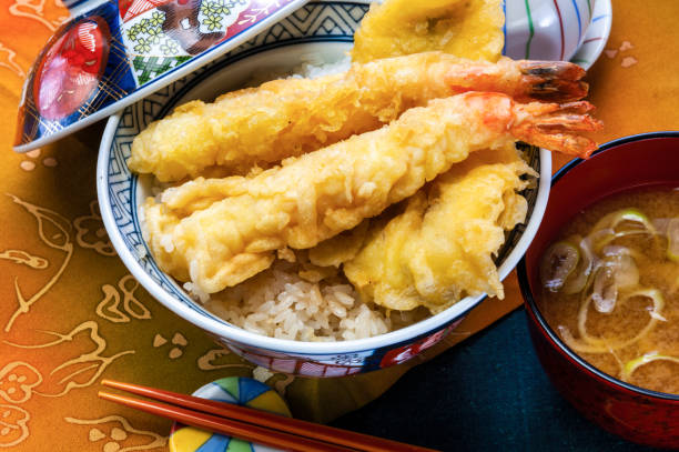 istock Tenndon（Bowl of rice and fried fish） 1630688598