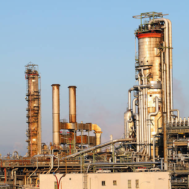 istock Petrochemical plant 163071557