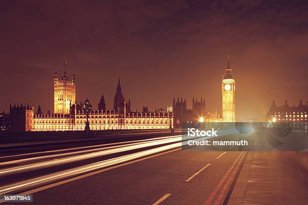 Photo libre de droit de Big Ben Et Westminster Bridge De Nuit banque d'images et plus d'images libres de droit de Angleterre - Angleterre, Architecture, Big Ben