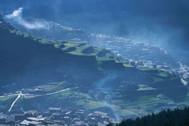 Zhagana in Diebu county, Tibetan Autonomous Prefecture of Gannan, is quite mystic and peaceful place in Gansu. She is surrounded by mountains and far from hustle and rumble of the outside.