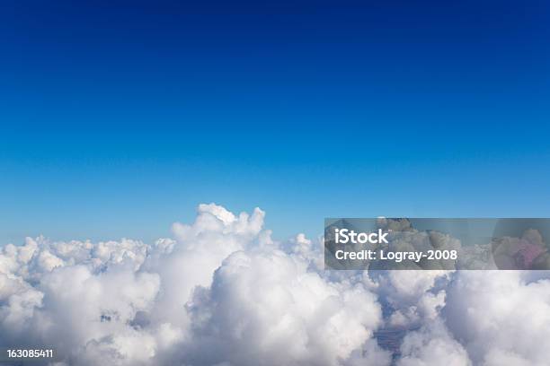 Panorama Di Nuvole Blu Cielo E Bianco Nuvola - Fotografie stock e altre immagini di Ambientazione esterna - Ambientazione esterna, Bellezza naturale, Bianco