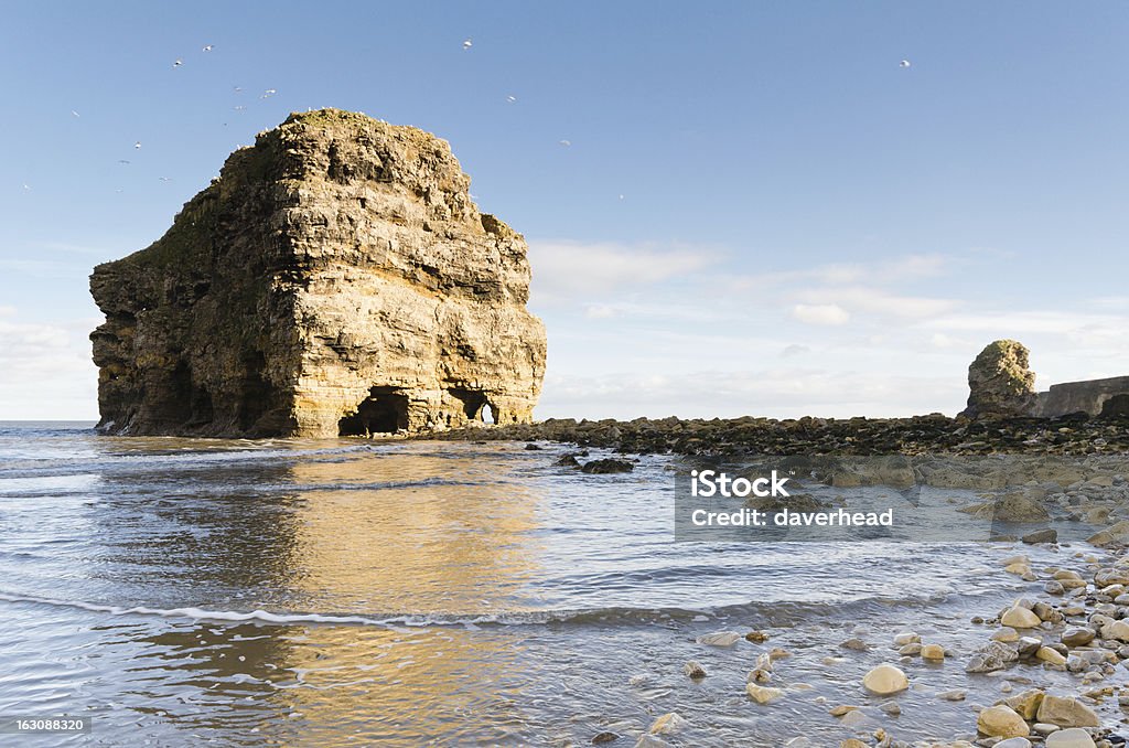 Marsden Rock - Zbiór zdjęć royalty-free (Anglia)