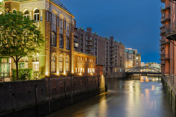 istock Speicherstadt Hamburg at night 1631048713