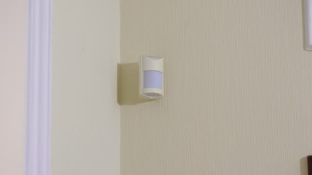 Motion sensor in the apartment to automatically detect the movement of people