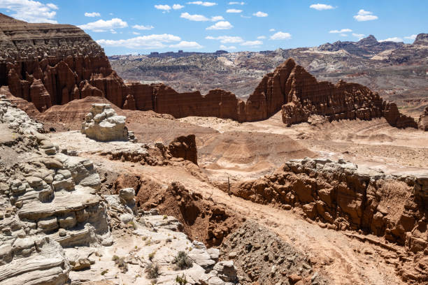 istock Beautiful rock formations in Utah 1631647471