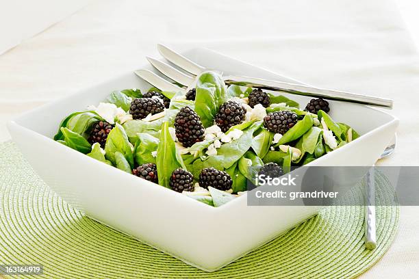 Blackberry Salada De Espinafre - Fotografias de stock e mais imagens de Amora Preta - Amora Preta, Salada, Alface