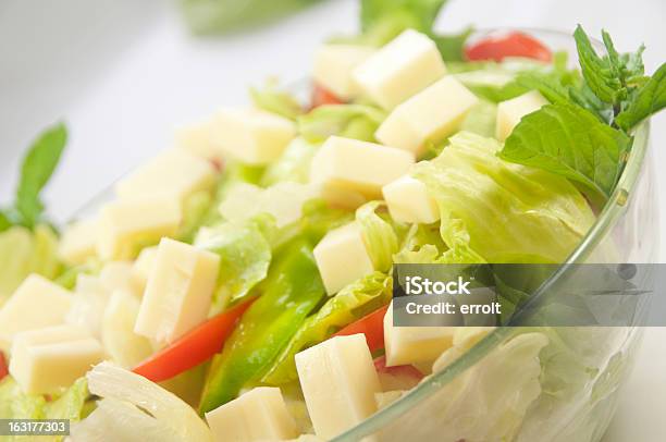 Ensalada De Queso Cheddar Foto de stock y más banco de imágenes de Ensalada - Ensalada, Aceite de oliva, Aceite para cocinar