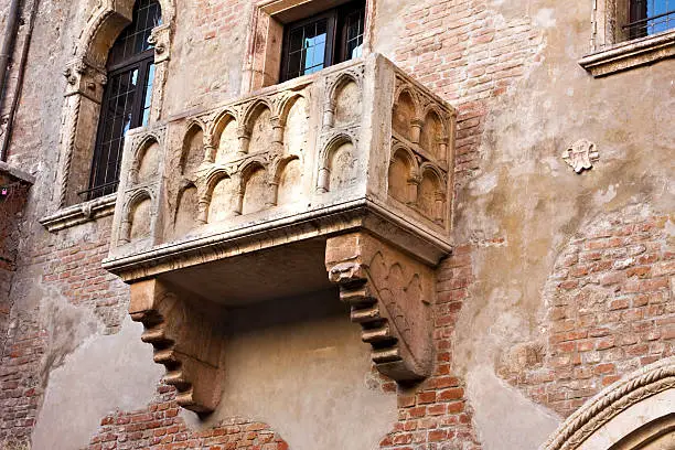 Balcony of Juliet from "Romeo and Juliet" by W. Shakespeare, Verona, Italy.