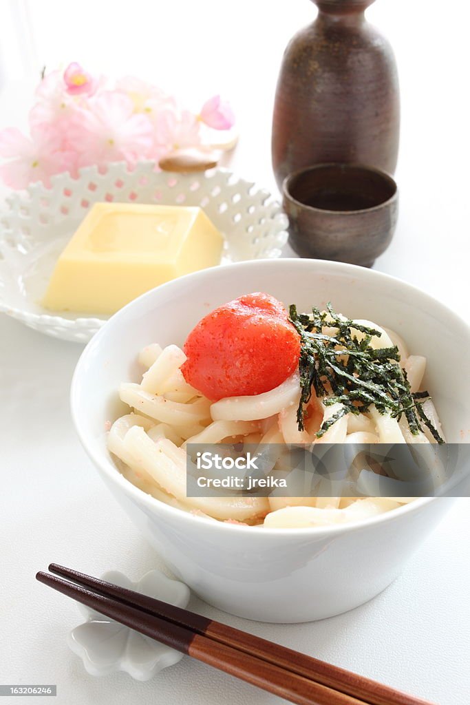 Cozinha japonesa, mentaiko e nori macarrão udon - Foto de stock de Alga marinha royalty-free