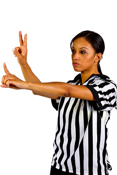 afro-americana mulher árbitro a vestir um uniforme listrado - sex symbol referee women adult imagens e fotografias de stock