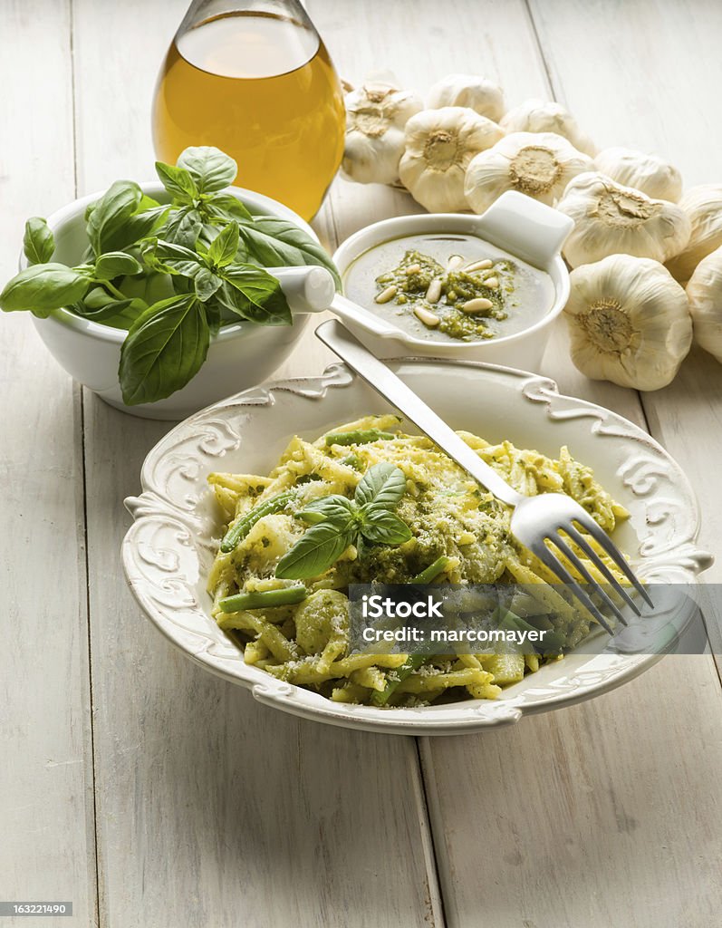 Macarronada com pesto - Foto de stock de Alho royalty-free