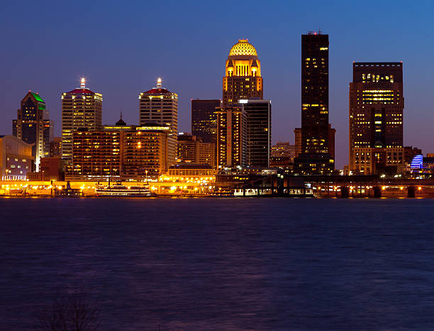 istock Louisville Skyline 163229930