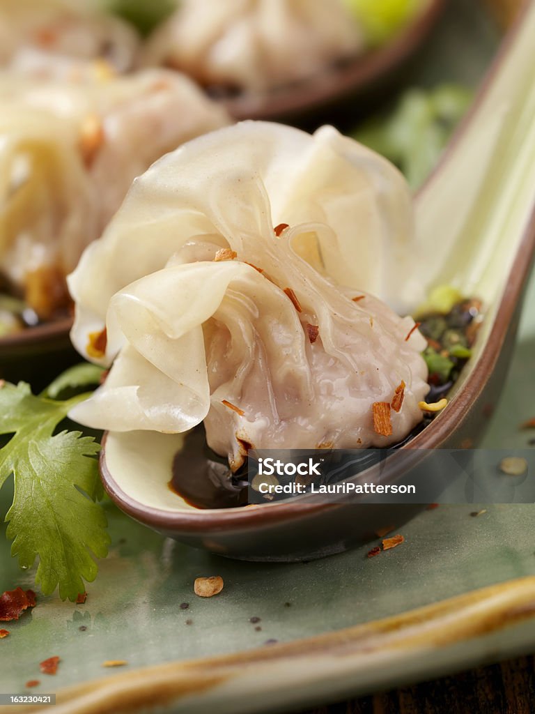 Wontons al vapore - Foto stock royalty-free di Al vapore