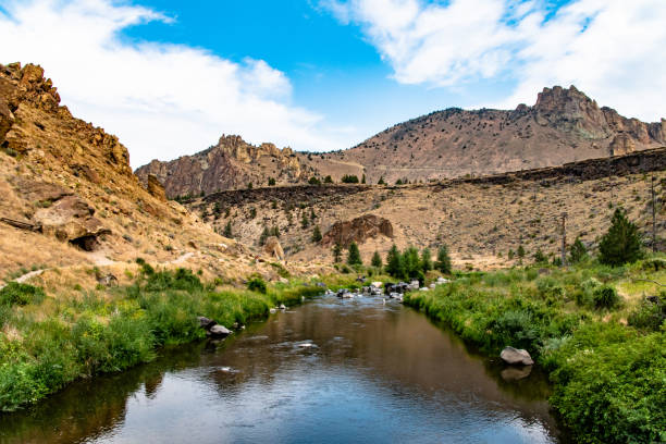 istock River Reflecting Sky at Smith Rock State Park Oregon 1632433494