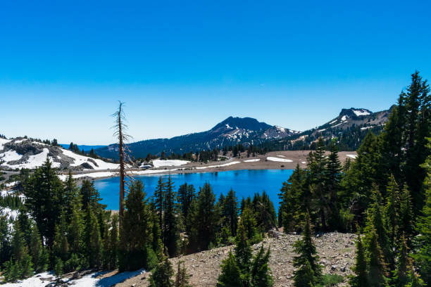 istock Lake in Lassen Volcanic National Park 1632454070