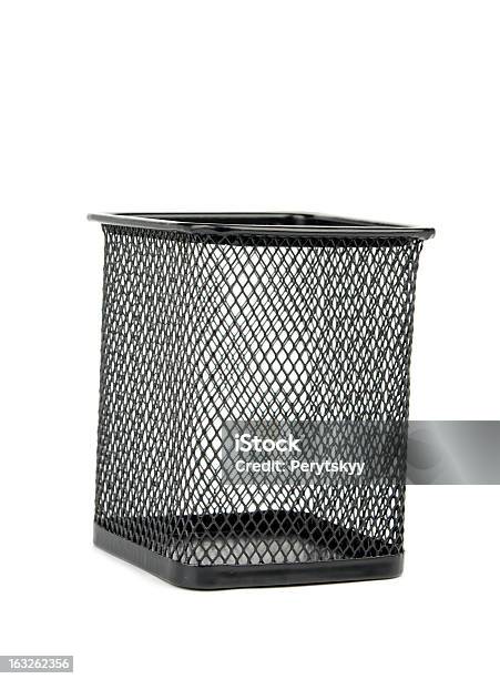 격리됨에 Wastebasket 는 기업 비즈니스에 대한 스톡 사진 및 기타 이미지 - 기업 비즈니스, 단일 객체, 던지기