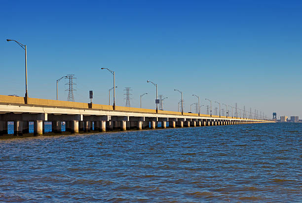 rzeka james bridge - vertical lift bridge zdjęcia i obrazy z banku zdjęć