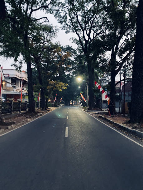 istock The quiet street 1632872579