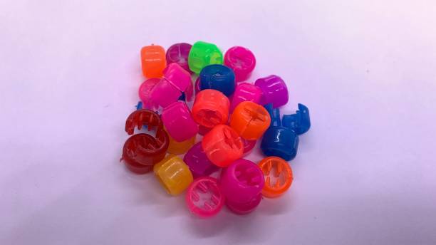 istock Children's Hairpins 1632872946