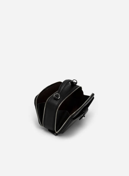 istock fashion female bag 1633185846