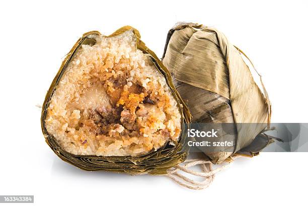 China Zongzi Deliciosos Foto de stock y más banco de imágenes de Al vapor - Al vapor, Alimento, Bola de arroz china