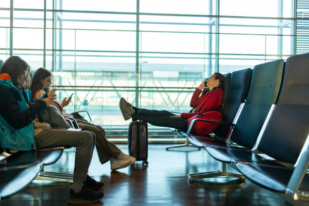 istock Family on airport 1633474470