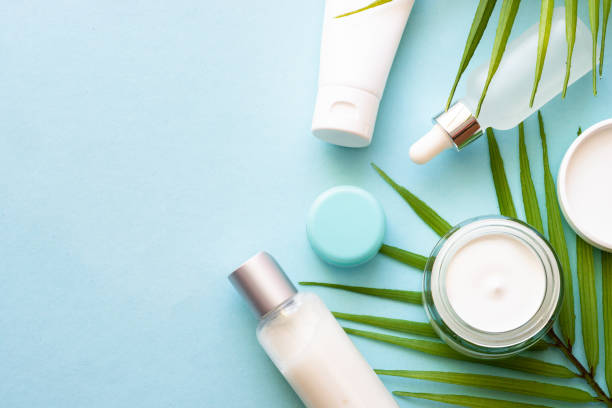 istock Natural cosmetic products with green leaves. 1633765455
