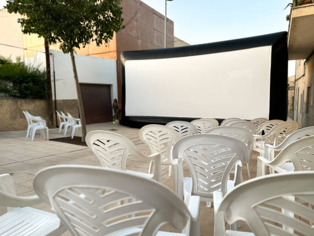 istock Outdoor cinema 1633803119