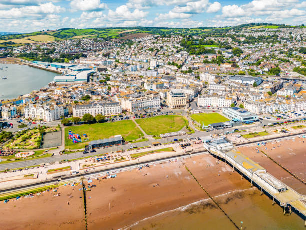 istock Teignmouth Promenade 1633935576